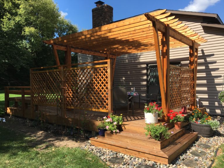 Pergola for my Neighbor - Verlo House to Home